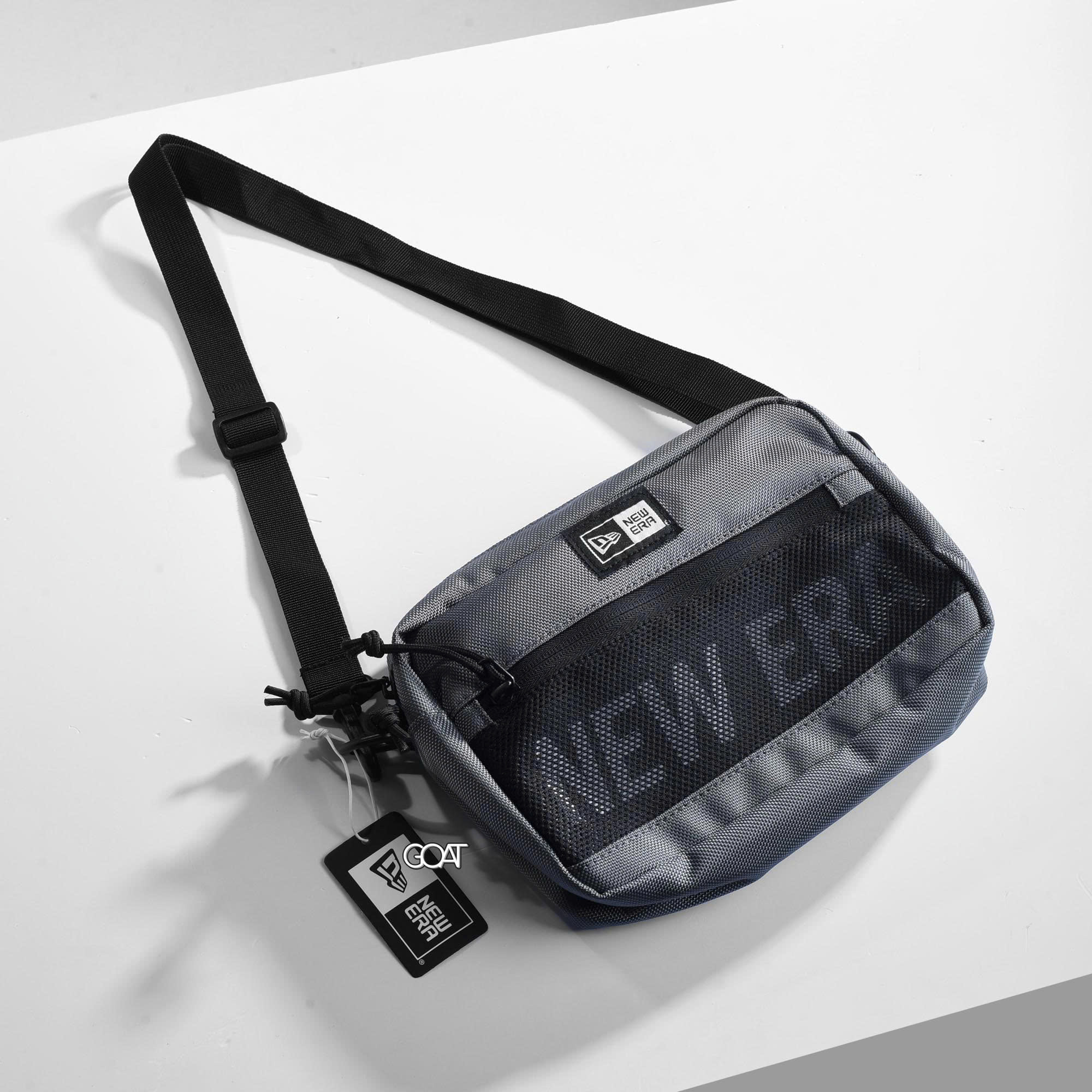 NEW ERA SHOULDER POUCH BAG - GREY