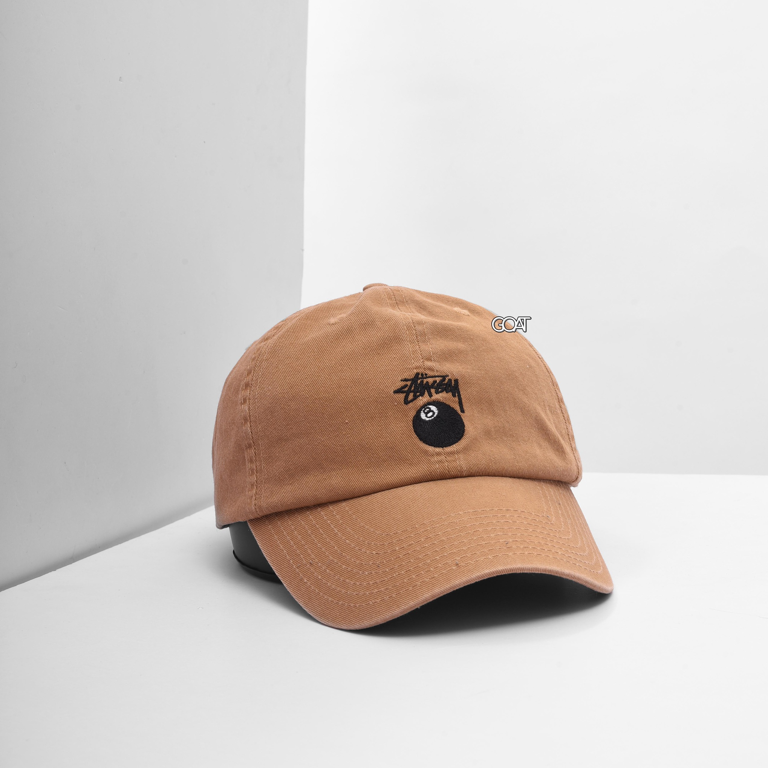 STUSSY STOCK 8BALL LOW PRO CAP - SAND