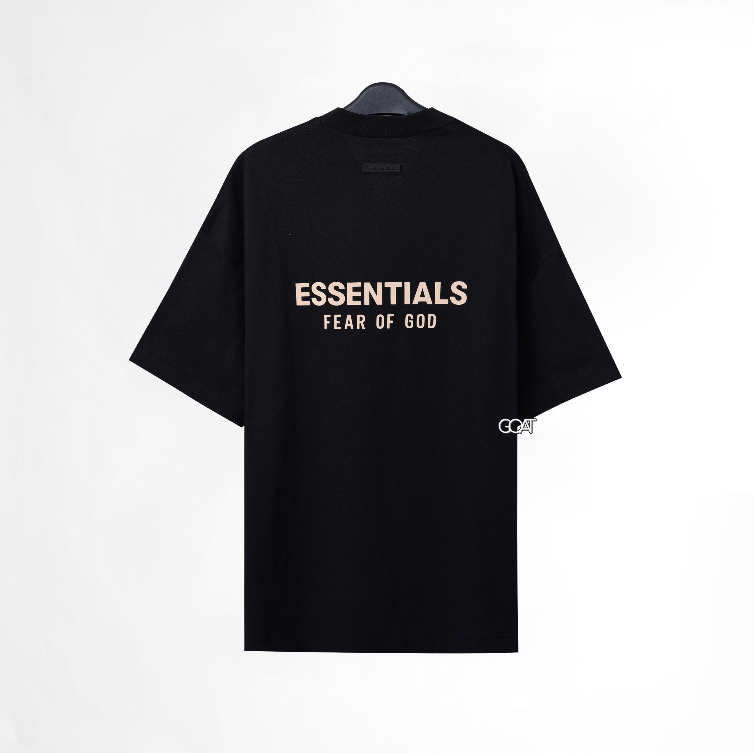 FOG ESSENTIALS V-NECK TSHIRT - JET BLACK