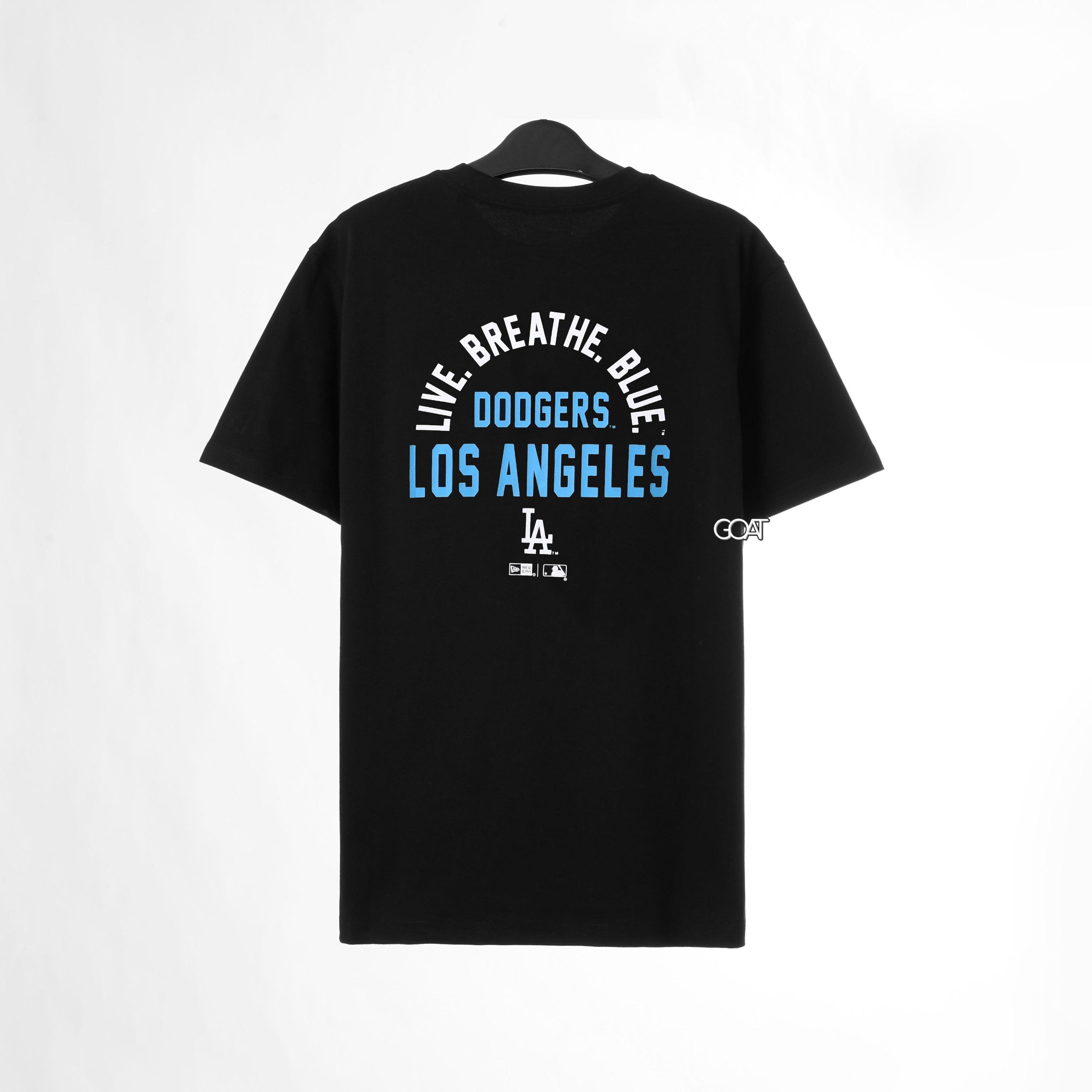 NEW ERA ARCH SLOGAN TSHIRT - BLACK