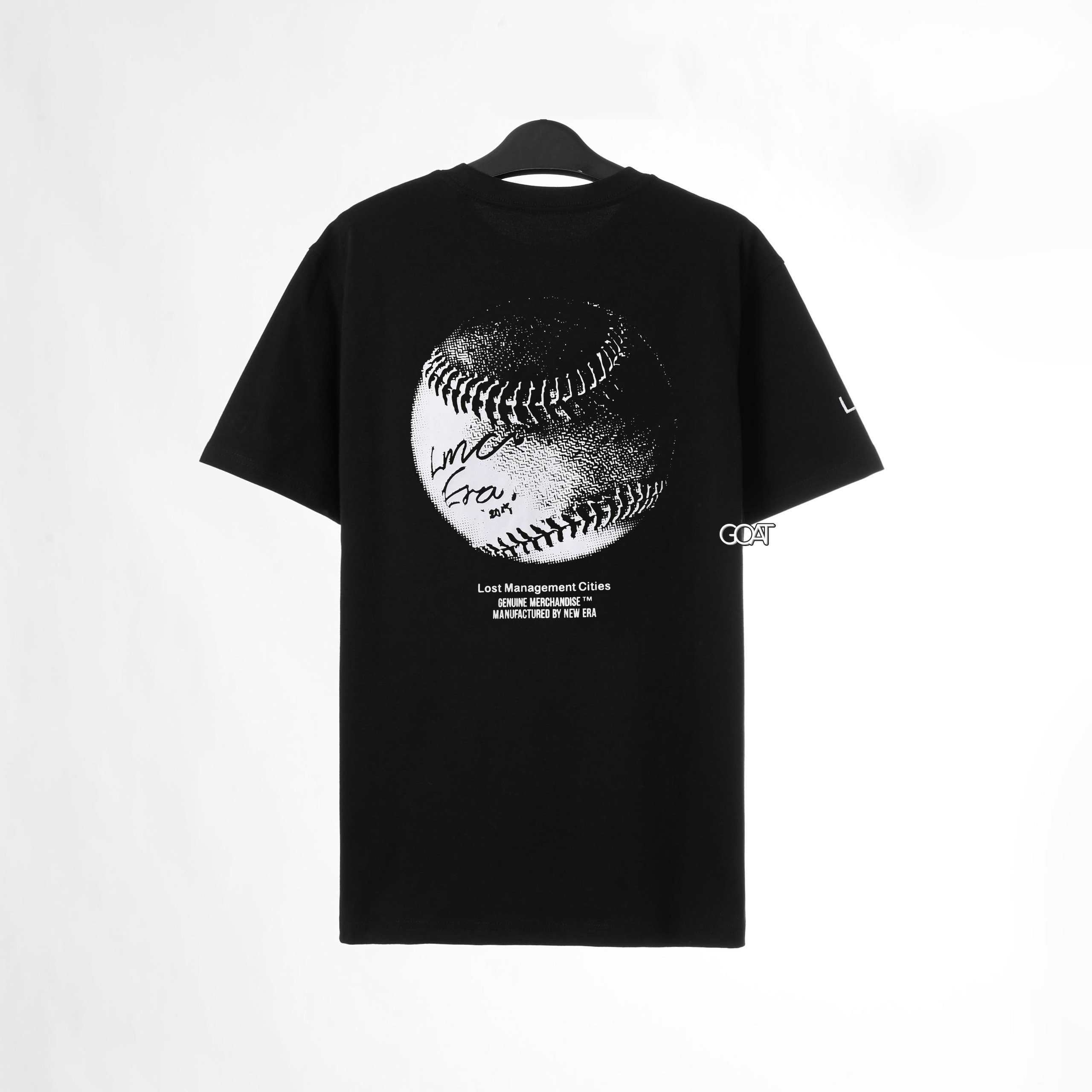 NEW ERA THE TRUE FITTED TSHIRT - BLACK