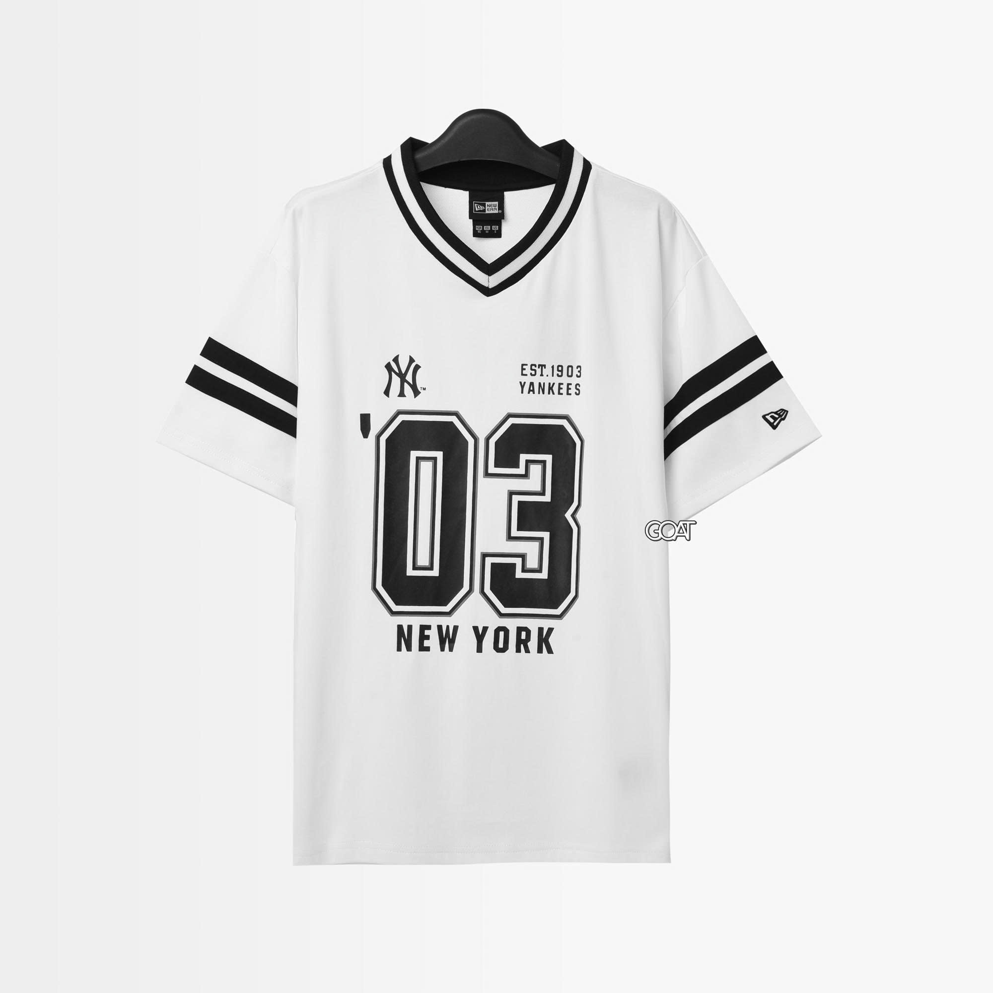 NEW ERA VARSITY SOCCER VNECK SHIRT - WHITE