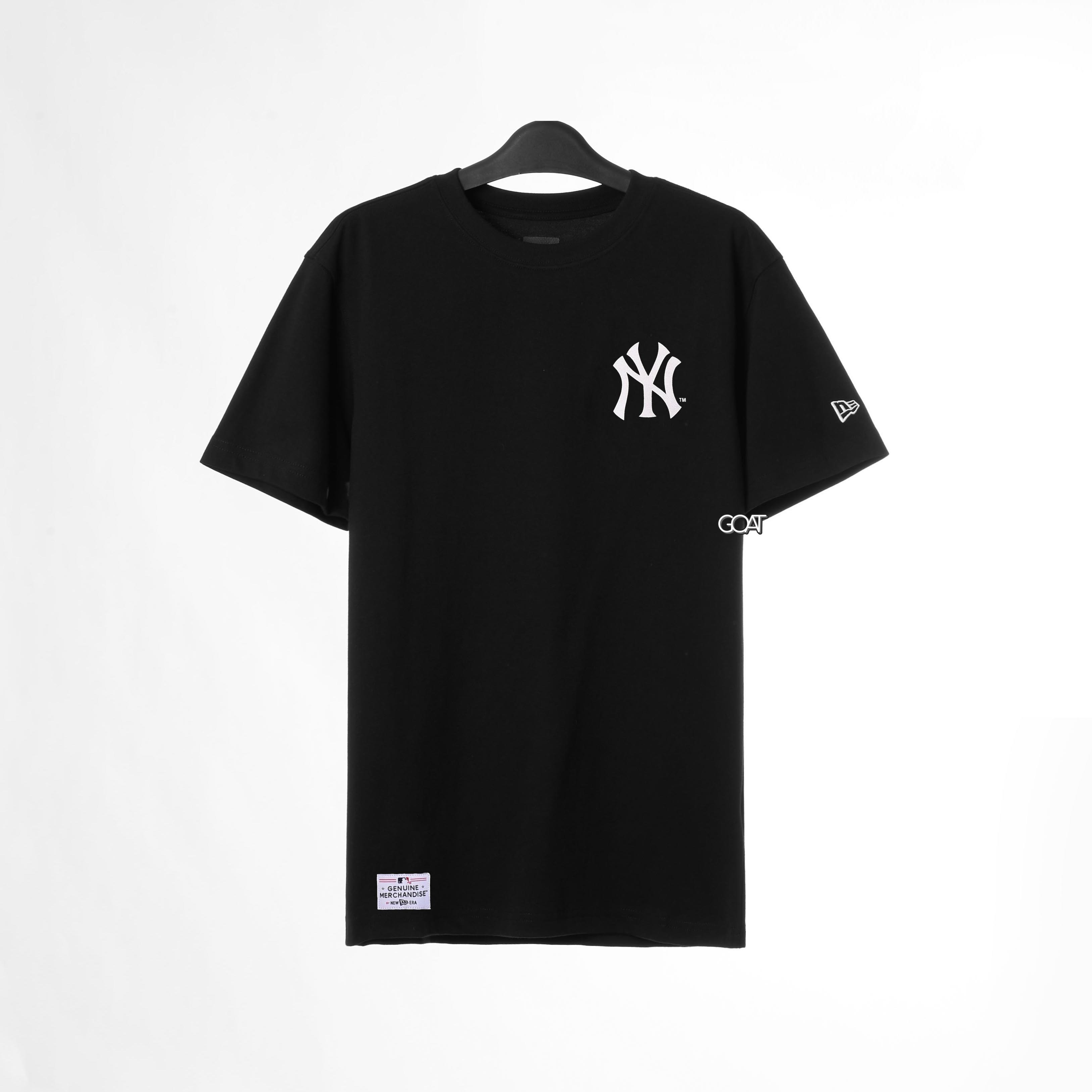 New era MLB New York Yankees Big Logo Oversized Short Sleeve TShirt Black  Dressinn